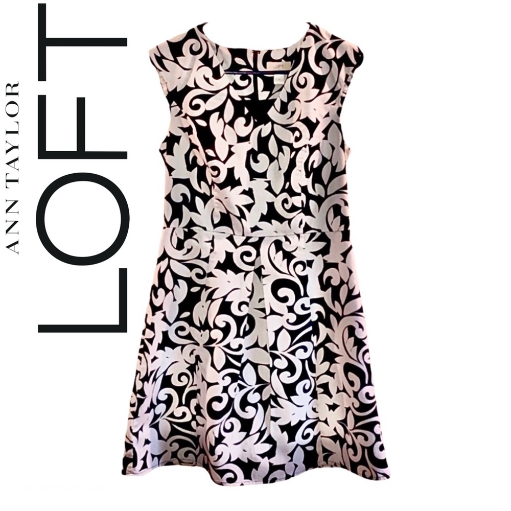 COPY - LOFT—Women’s Navy & White Sleeveless Dress!! ABSOLUTELY PERFECT FOR SPRI…
